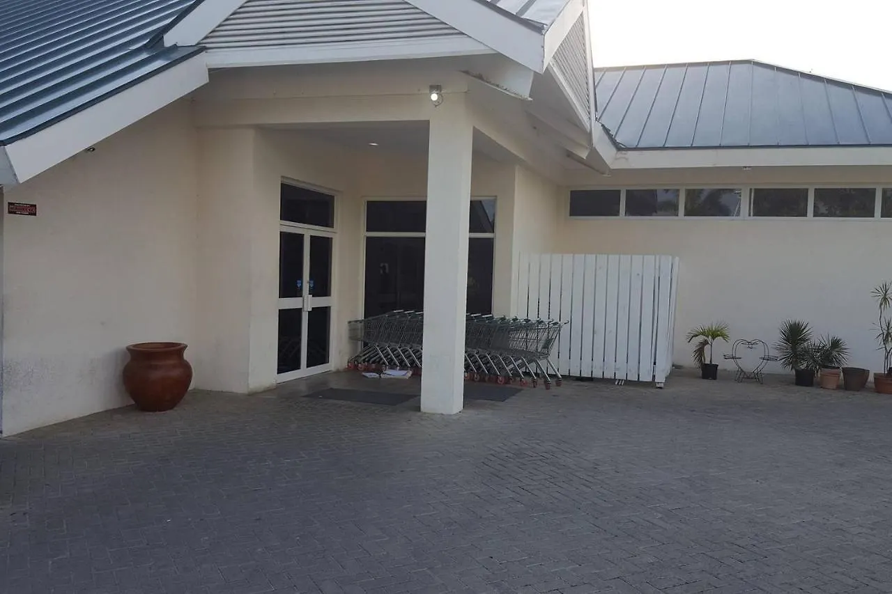 The Palms Villa Banks